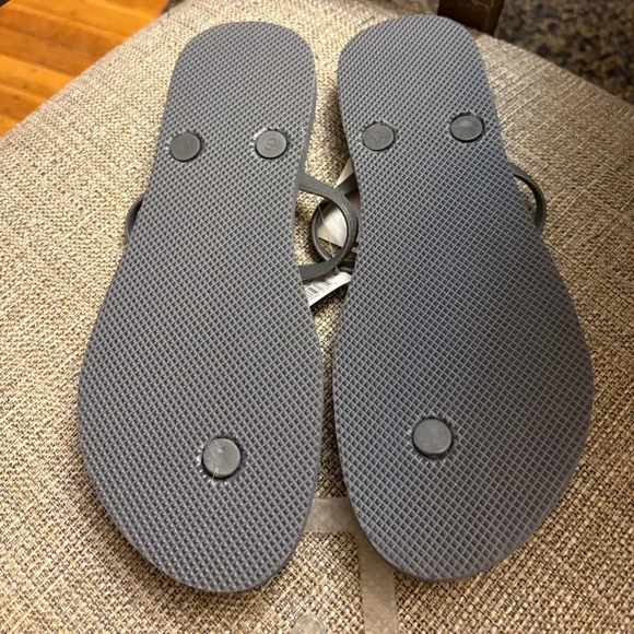 NWT Womens old navy sandals size 8 - Picture 2 of 4